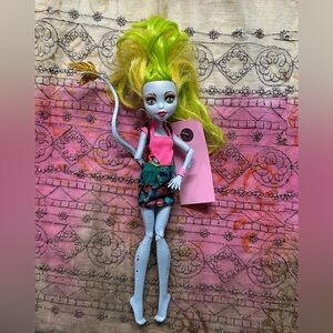 MONSTER HIGH 2013 lagoona fire incomplete doll.